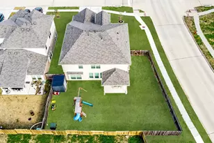 5330 Camerford Ct, Alvin, TX 77511 - Photo 3