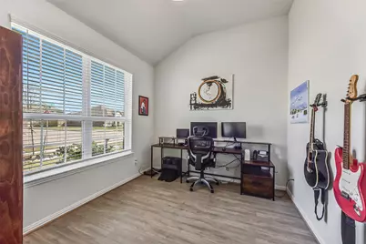 5330 Camerford Court, Alvin, TX 77511 - Photo 15