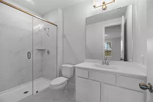 2717 Bolton Lndg Dr, Texas City, TX 77568 - Photo 15