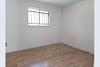 11023 Linvale Drive, Houston, TX 77016 - Photo 9