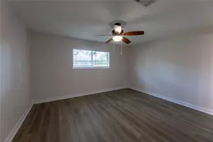 4326 Townes Forest Rd, Friendswood, TX 77546 - Photo 5