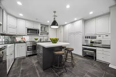101 Westcott Street #1004, Houston, TX 77007 - Photo 3
