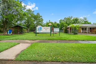 1702 Sheridan Dr, Baytown, TX 77520 - Photo 37