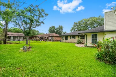 1702 Sheridan Drive, Baytown, TX 77520 - Photo 33