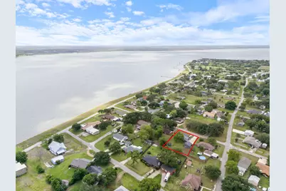 404 E Elizabeth Avenue, Palacios, TX 77465 - Photo 33
