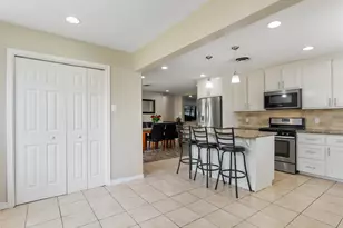 404 E Elizabeth Ave, Palacios, TX 77465 - Photo 17