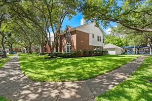 4902 Bend Ct, Sugar Land, TX 77478 - Photo 43
