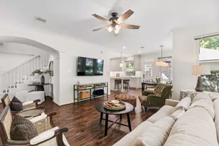 4902 Bend Ct, Sugar Land, TX 77478 - Photo 13