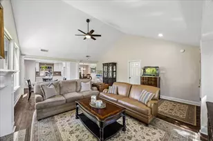 16707 Burwood Ct, Houston, TX 77058 - Photo 7