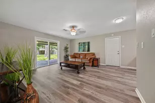 25827 Glen Loch Dr, Spring, TX 77380 - Photo 9
