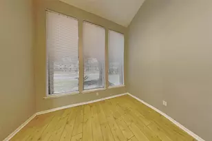 542 Enchanted Hollow Dr, Spring, TX 77388 - Photo 9