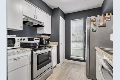 1515 Sandy Springs Road #201, Houston, TX 77042 - Photo 3