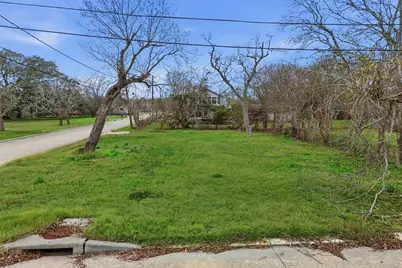 110 W E Street, La Porte, TX 77571 - Photo 3