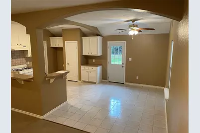 1499 E Dallas Street, Conroe, TX 77301 - Photo 5