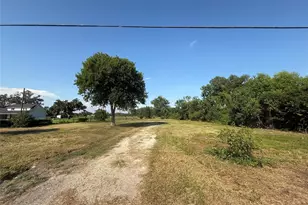 2100 County Rd 342, Brazoria, TX 77422 - Photo 1