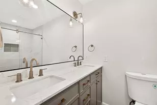 2 Kittiwake Ct, The Woodlands, TX 77380 - Photo 27