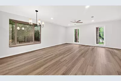 2 Kittiwake Court, The Woodlands, TX 77380 - Photo 13