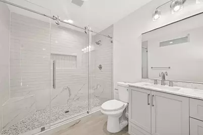 2 Kittiwake Court, The Woodlands, TX 77380 - Photo 25