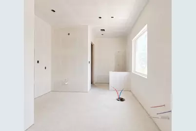2019 Shadow Bend, Houston, TX 77043 - Photo 9