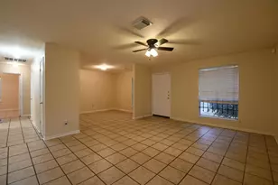 8611 Texas Acorn Ave, Houston, TX 77078 - Photo 13