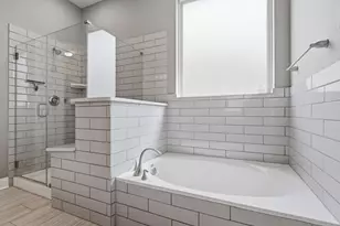 252 Connemara Dr, The Woodlands, TX 77382 - Photo 25