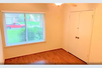 15343 Mondrian Drive, Houston, TX 77083 - Photo 9