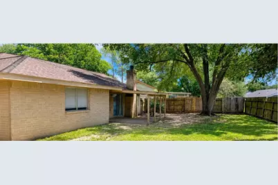 15343 Mondrian Drive, Houston, TX 77083 - Photo 11