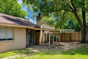 15343 Mondrian Dr, Houston, TX 77083 - Photo 11