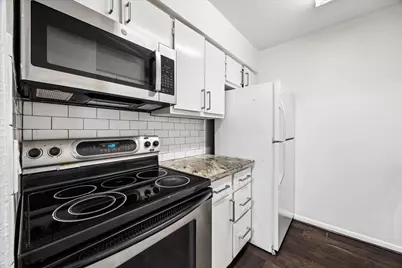 7575 Katy Freeway #103, Houston, TX 77024 - Photo 5