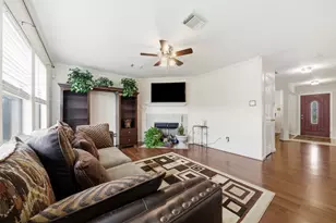14607 Alanna Lagoon Ct, Houston, TX 77083 - Photo 5