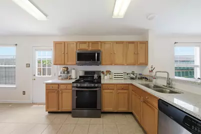 14607 Alanna Lagoon Court, Houston, TX 77083 - Photo 9