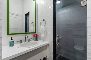 10919 Wickline Dr, Houston, TX 77024 - Photo 23