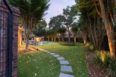10919 Wickline Drive, Houston, TX 77024 - Photo 41