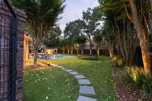 10919 Wickline Dr, Houston, TX 77024 - Photo 41