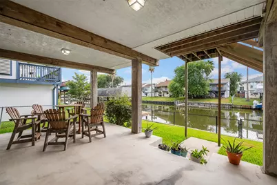26 N Curlew Street, La Marque, TX 77568 - Photo 11