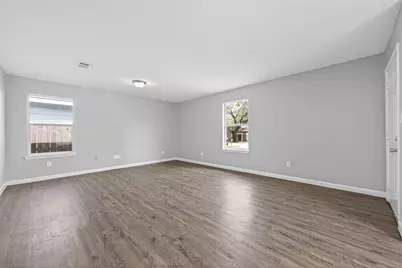 7521 Dyer Street, Houston, TX 77088 - Photo 7