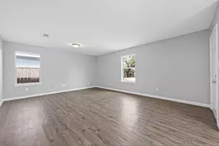 7521 Dyer St, Houston, TX 77088 - Photo 7