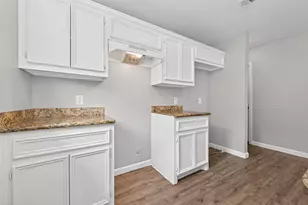 7521 Dyer St, Houston, TX 77088 - Photo 13