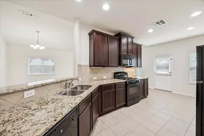 24634 Lakecrest Creek Drive, Katy, TX 77493 - Photo 11