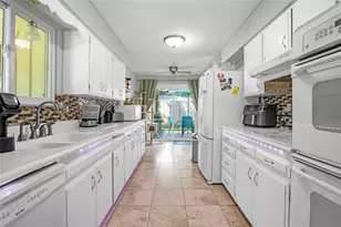 1947 Richvale Ln, Houston, TX 77062 - Photo 5