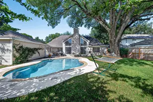 1638 Fall Valley Dr, Houston, TX 77077 - Photo 37