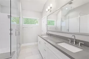 1222 Upton St, Houston, TX 77020 - Photo 23