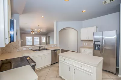 26945 Kings Crescent Drive, Kingwood, TX 77339 - Photo 5