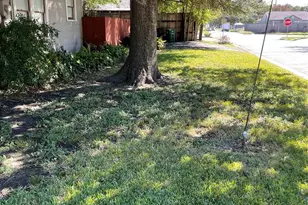 1039 Robbie St, Houston, TX 77009 - Photo 11
