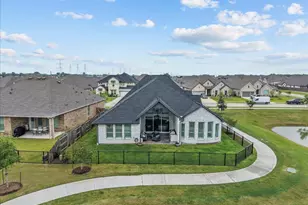 4927 Dickens Lndg Dr, League City, TX 77573 - Photo 39