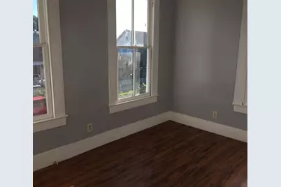 2806 Avenue M 1/2, Galveston, TX 77550 - Photo 3