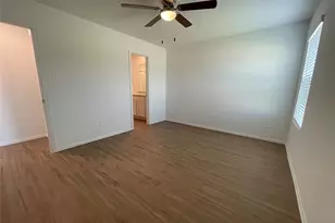 913 Gentle Moss Dr, Magnolia, TX 77354 - Photo 9