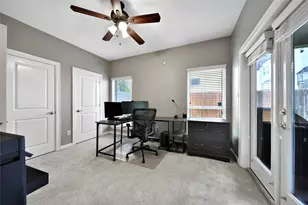 219 W 27th St, Houston, TX 77008 - Photo 21