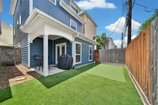219 W 27th St, Houston, TX 77008 - Photo 31