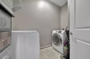 219 W 27th St, Houston, TX 77008 - Photo 29